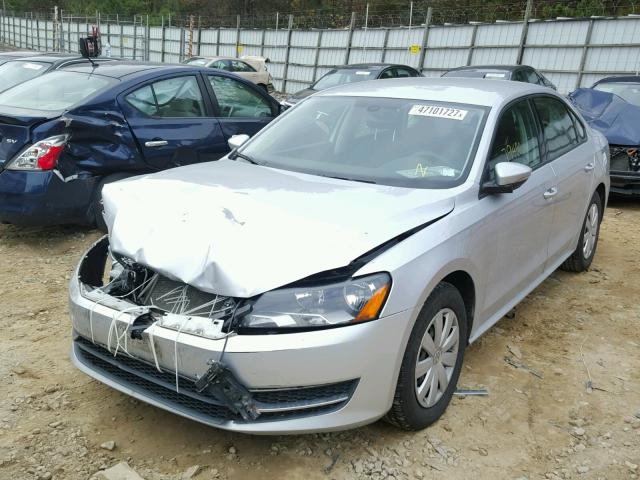 1VWAP7A35CC069249 - 2012 VOLKSWAGEN PASSAT S فضي صورة 2