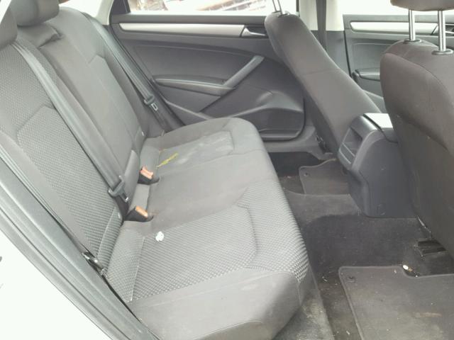 1VWAP7A35CC069249 - 2012 VOLKSWAGEN PASSAT S فضي صورة 6