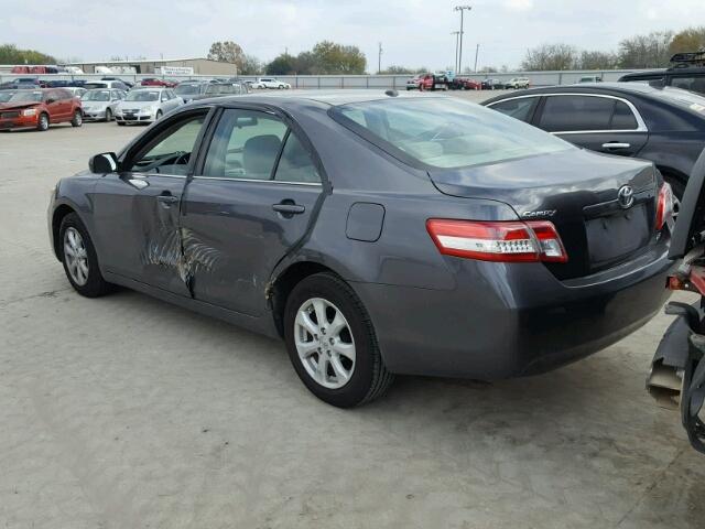 4T4BF3EK2BR132113 - 2011 TOYOTA CAMRY BASE GRAY photo 3