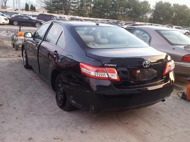 4T4BF3EK0AR021137 - 2010 TOYOTA CAMRY BASE BLACK photo 3