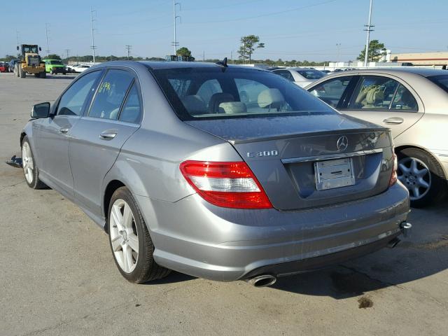 WDDGF5EB2BR172121 - 2011 MERCEDES-BENZ C 300 SILVER photo 3