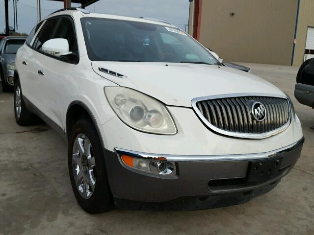 5GAER23788J104307 - 2008 BUICK ENCLAVE CX WHITE photo 1