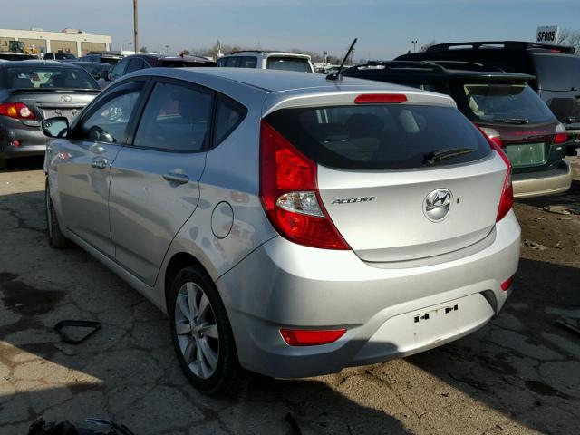 KMHCT5AE2EU189029 - 2014 HYUNDAI ACCENT GLS SILVER photo 3