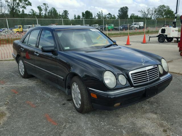 WDBJF65F0WA505377 - 1998 MERCEDES-BENZ E 320 BLACK photo 1