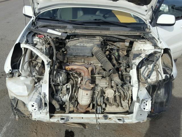 JTEHD20V150055638 - 2005 TOYOTA RAV4 WHITE photo 7