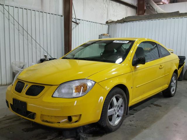 1G2AL15F877111108 - 2007 PONTIAC G5 YELLOW photo 2