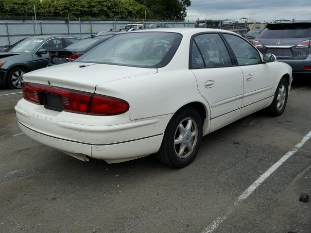 2G4WB55K421162812 - 2002 BUICK REGAL LS 白色 照片 4