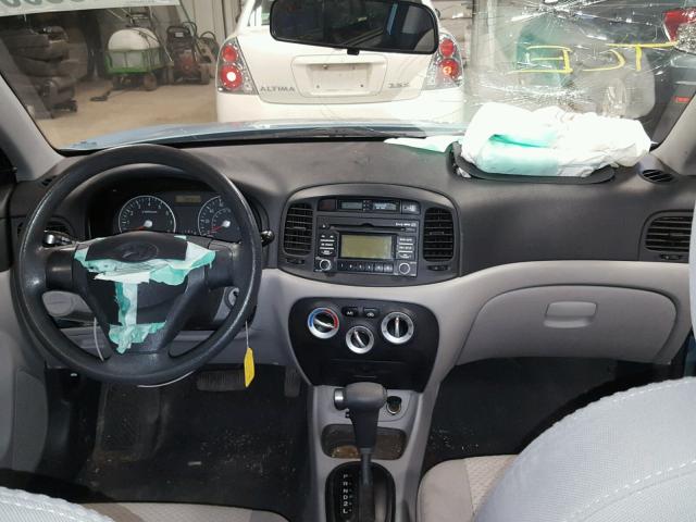 KMHCM36C88U085965 - 2008 HYUNDAI ACCENT GS BLUE photo 9