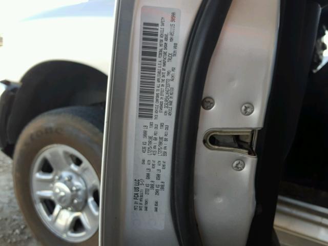 3C6UR5HLXHG733772 - 2017 RAM 2500 ST SILVER photo 10