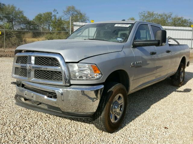 3C6UR5HLXHG733772 - 2017 RAM 2500 ST SILVER photo 2