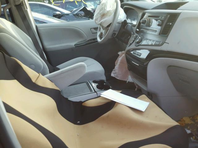 5TDKK3DC4ES465779 - 2014 TOYOTA SIENNA LE GRAY photo 5