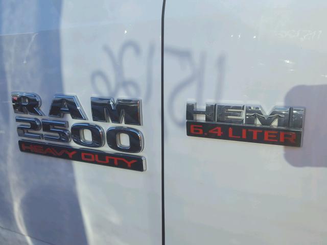 3C6UR5CJ0FG667560 - 2015 RAM 2500 ST WHITE photo 9