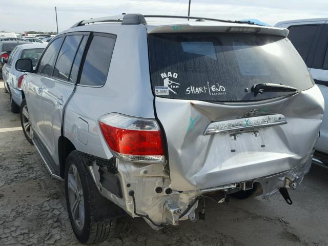 5TDYK3EH1DS136489 - 2013 TOYOTA HIGHLANDER SILVER photo 3