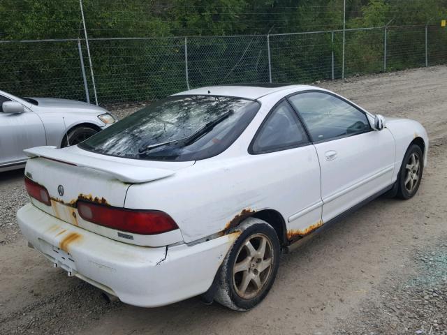 JH4DC2383WS005789 - 1998 ACURA INTEGRA GS WHITE photo 4