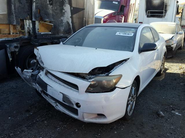 JTKDE177X70193479 - 2007 SCION TC WHITE photo 2