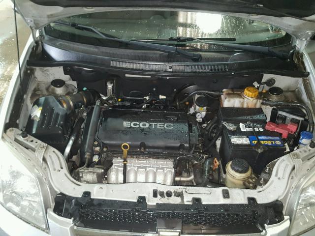 KL1TD5DE6BB187571 - 2011 CHEVROLET AVEO LS SILVER photo 7