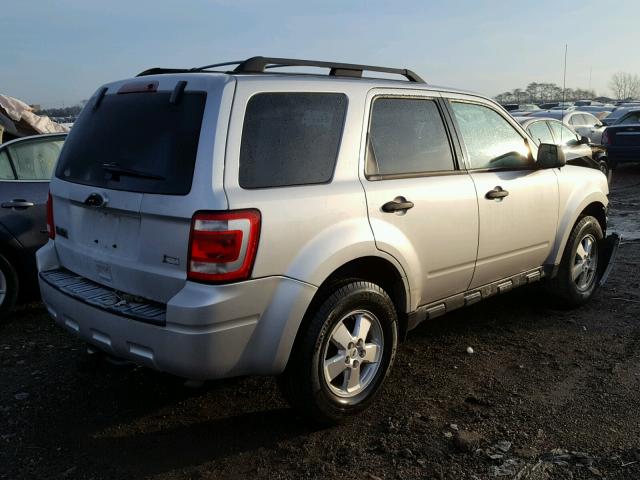 1FMCU9DG3BKA56613 - 2011 FORD ESCAPE XLT SILVER photo 4