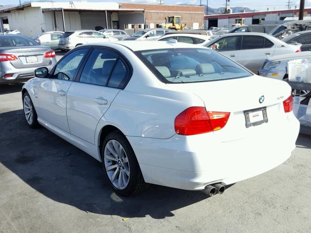 WBAPH5G56BNM84054 - 2011 BMW 328 I SULE WHITE photo 3