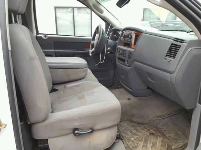 3D7KR26C86G151206 - 2006 DODGE RAM 2500 S WHITE photo 5