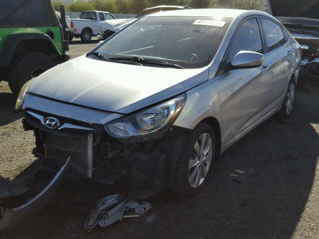 KMHCU4AE9CU136798 - 2012 HYUNDAI ACCENT GLS SILVER photo 2