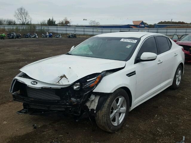 KNAGM4A75F5642163 - 2015 KIA OPTIMA LX WHITE photo 2