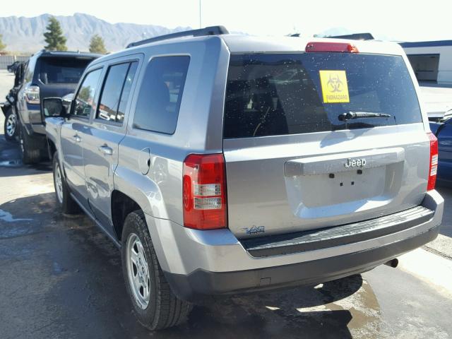 1C4NJPBB6HD103423 - 2017 JEEP PATRIOT SP GRAY photo 3