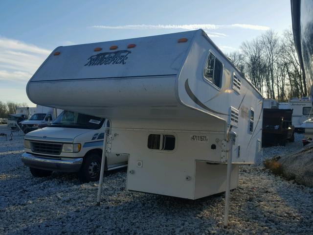 4X4SMA708AN100645 - 2010 PALA TRAILER WHITE photo 2