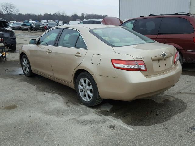 4T4BF3EK6AR076899 - 2010 TOYOTA CAMRY BASE თაფლისფერი ფოტო 3