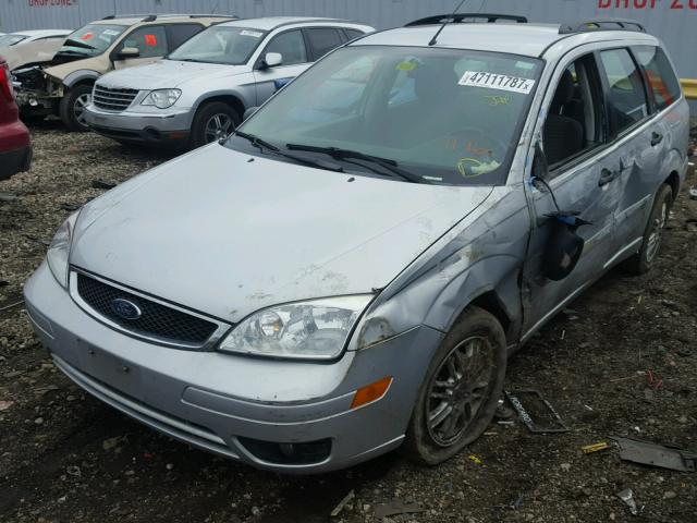 1FAFP36N86W172489 - 2006 FORD FOCUS ZXW SILVER photo 2