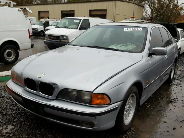 WBADD6324WBW45279 - 1998 BMW 528 I AUTO SILVER photo 2