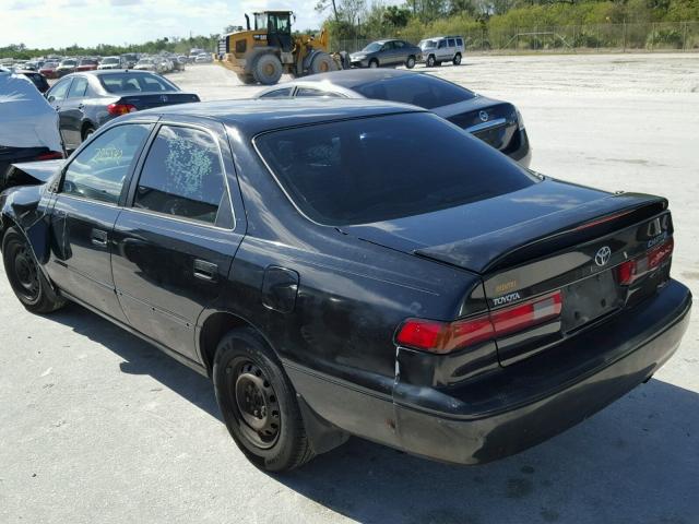 4T1BG22K5XU407793 - 1999 TOYOTA CAMRY CE BLACK photo 3