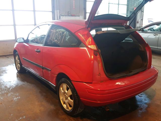 3FAFP31312R239985 - 2002 FORD FOCUS ZX3 RED photo 3