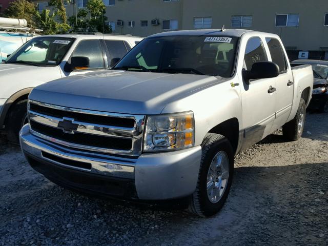 3GCUCUEJ6BG132356 - 2011 CHEVROLET SILVERADO GRAY photo 2