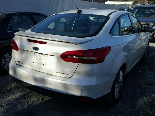 1FADP3J2XGL210361 - 2016 FORD FOCUS TITA WHITE photo 4