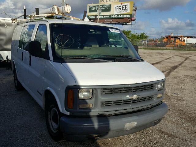 1GCFG25W411154172 - 2001 CHEVROLET EXPRESS G2 WHITE photo 1