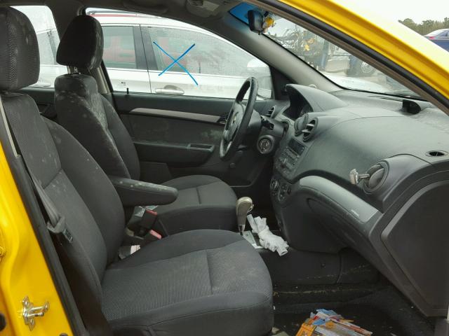 KL1TD5DE9BB132435 - 2011 CHEVROLET AVEO LS YELLOW photo 5