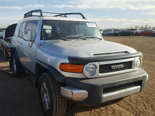 JTEBU11FX70025242 - 2007 TOYOTA FJ CRUISER SILVER photo 1