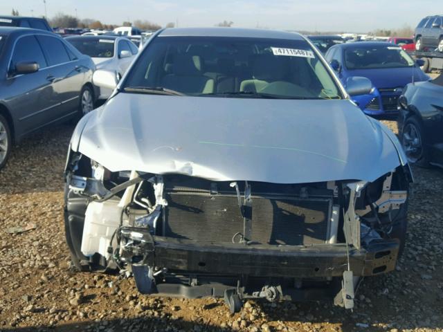 4T4BE46K48R036855 - 2008 TOYOTA CAMRY CE SILVER photo 9