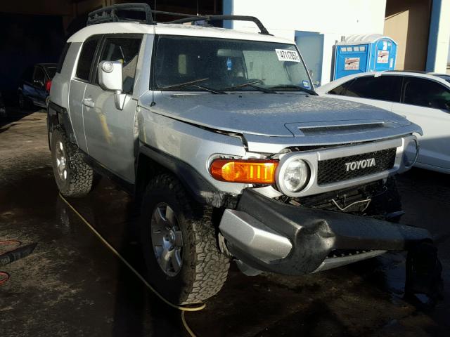 JTEBU11F670088578 - 2007 TOYOTA FJ CRUISER SILVER photo 1