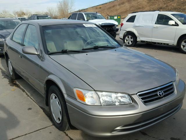 4T1BG22K5YU692982 - 2000 TOYOTA CAMRY CE GRAY photo 1