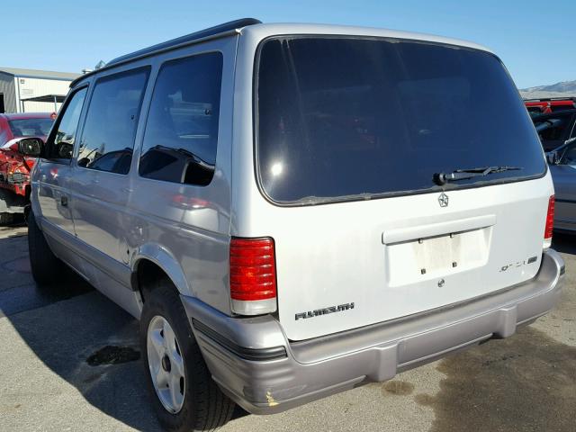 2P4GH45R6RR703901 - 1994 PLYMOUTH VOYAGER SE SILVER photo 3