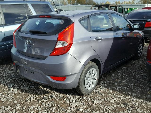 KMHCT5AE7GU279845 - 2016 HYUNDAI ACCENT SE GRAY photo 4