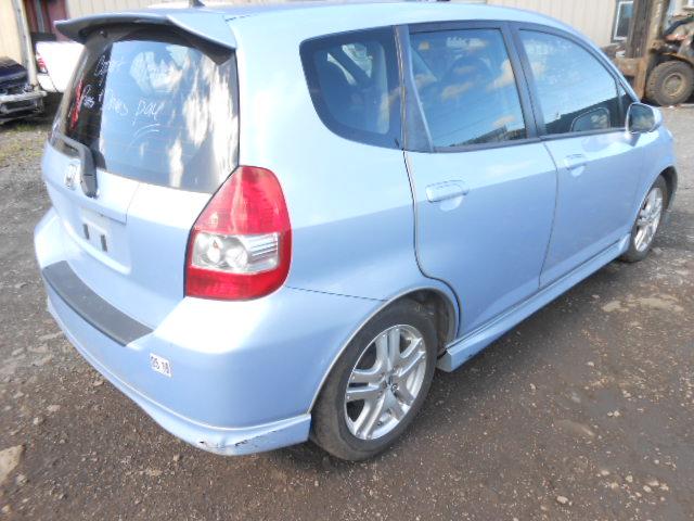 JHMGD38698S016127 - 2008 HONDA FIT SPORT BLUE photo 4