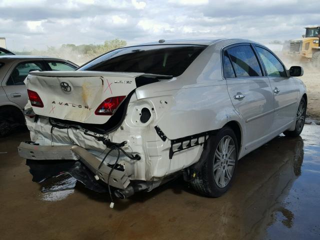 4T1BK3DB6AU356345 - 2010 TOYOTA AVALON XL WHITE photo 4