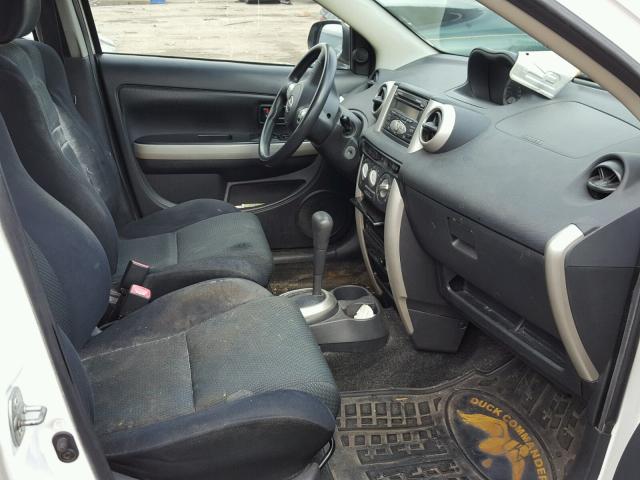 JTKKT624560135527 - 2006 TOYOTA SCION XA WHITE photo 5