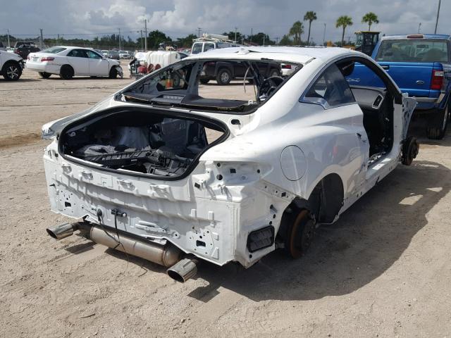 JN1CV7EK4HM110462 - 2017 INFINITI Q60 BASE WHITE photo 4