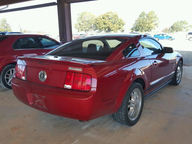 1ZVHT80N985147854 - 2008 FORD MUSTANG MAROON photo 4