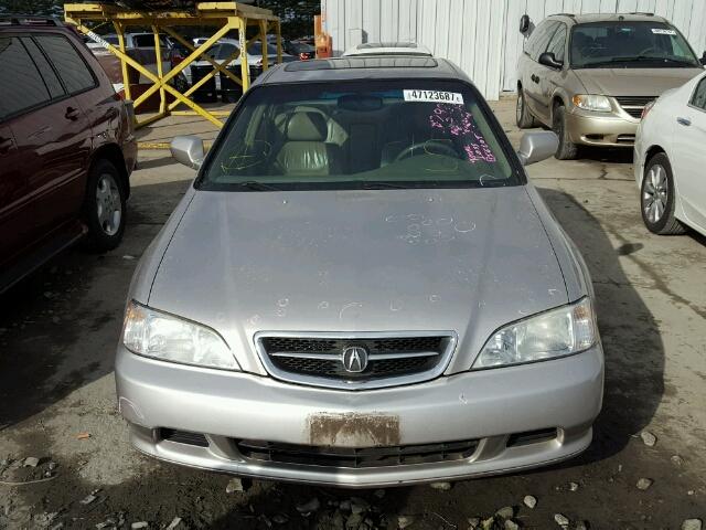 19UUA5642XA052158 - 1999 ACURA 3.2TL SILVER photo 9