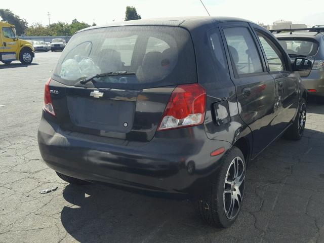 KL1TD66616B683721 - 2006 CHEVROLET AVEO BASE Czarny zdjęcie 4