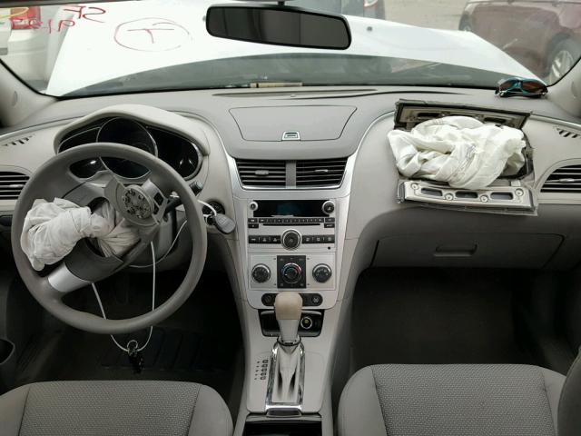 1G1ZA5EU0BF339024 - 2011 CHEVROLET MALIBU LS 银色 照片 9